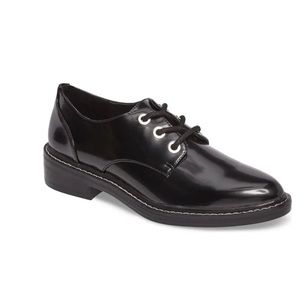 NWOT Steve Madden Little Lace-up Oxford